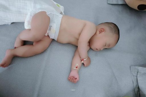安丘孕妇显怀早的原因